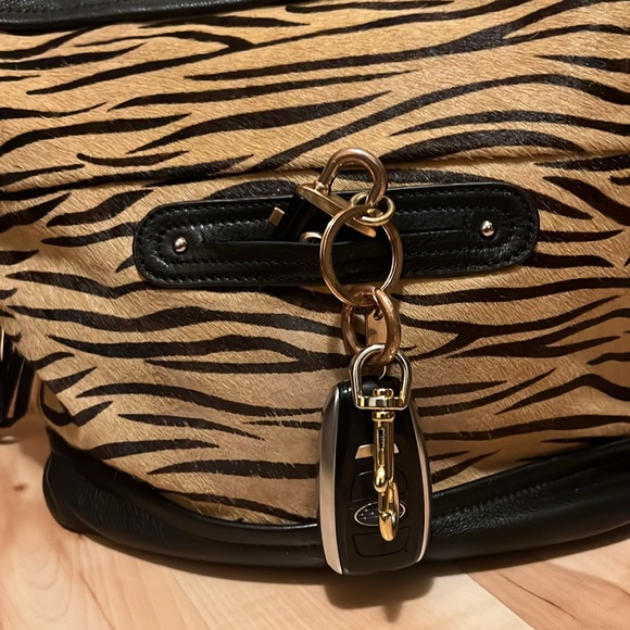 B Makowski Animal Print Calf Hair Bag - Picture 7 of 15